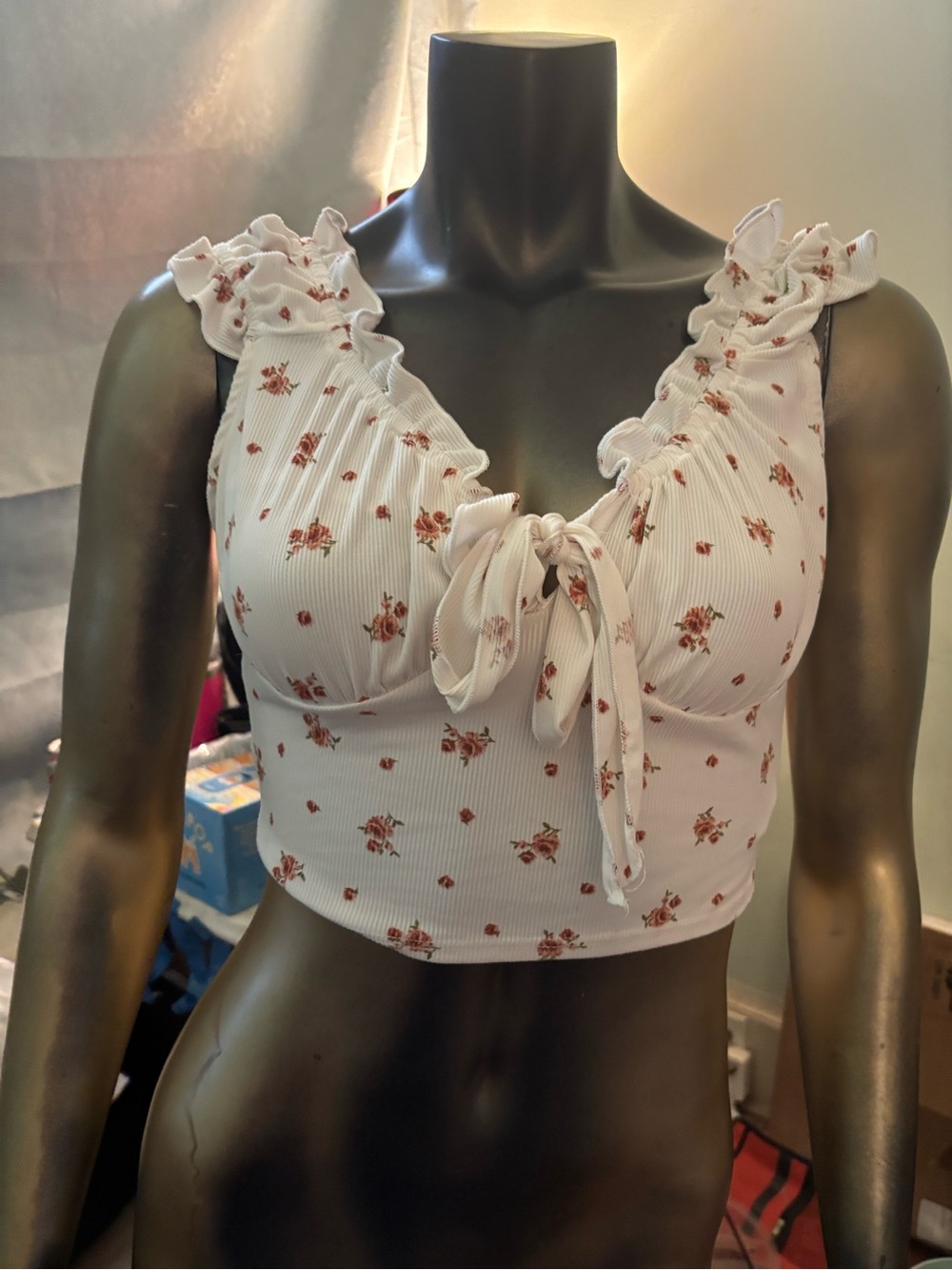 Papaya White Ribbed Tie-Front Floral Crop Top